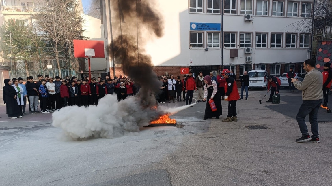 OKULUMUZDA YANGIN VE DEPREM TATBİKATI